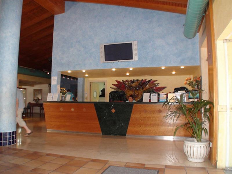 Globales Aparthotel Bouganvilla Са Кома Екстериор снимка